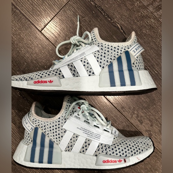Adidas NMD_R1 V2 Men’s Sneakers